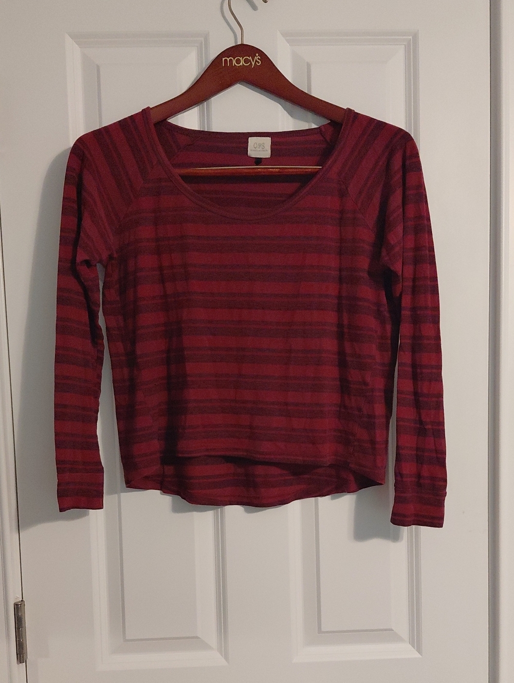C&S Striped Burgundy Long-Sleeve Scoop Neck Crop Tee, Size M